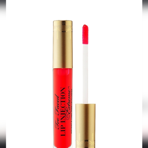 3/$30 NIB Too Faced Lip Injection Extreme Lip Plumper - Strawberry Kiss - Picture 1 of 7